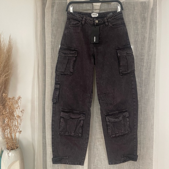 ASOS Weekday Shiloh Workwear Black Cargo Jeans - Picture 4 of 10